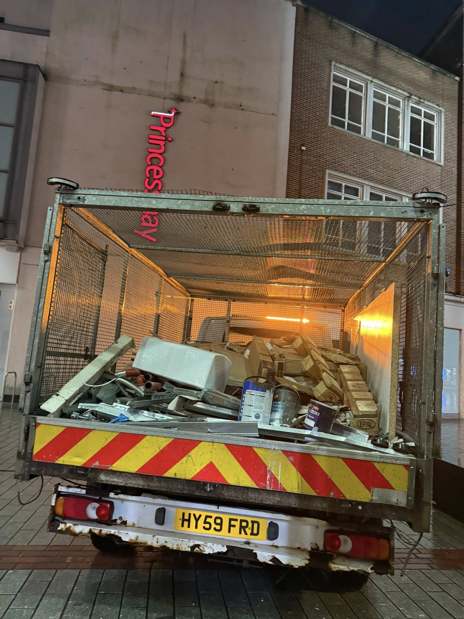 House clearance service image